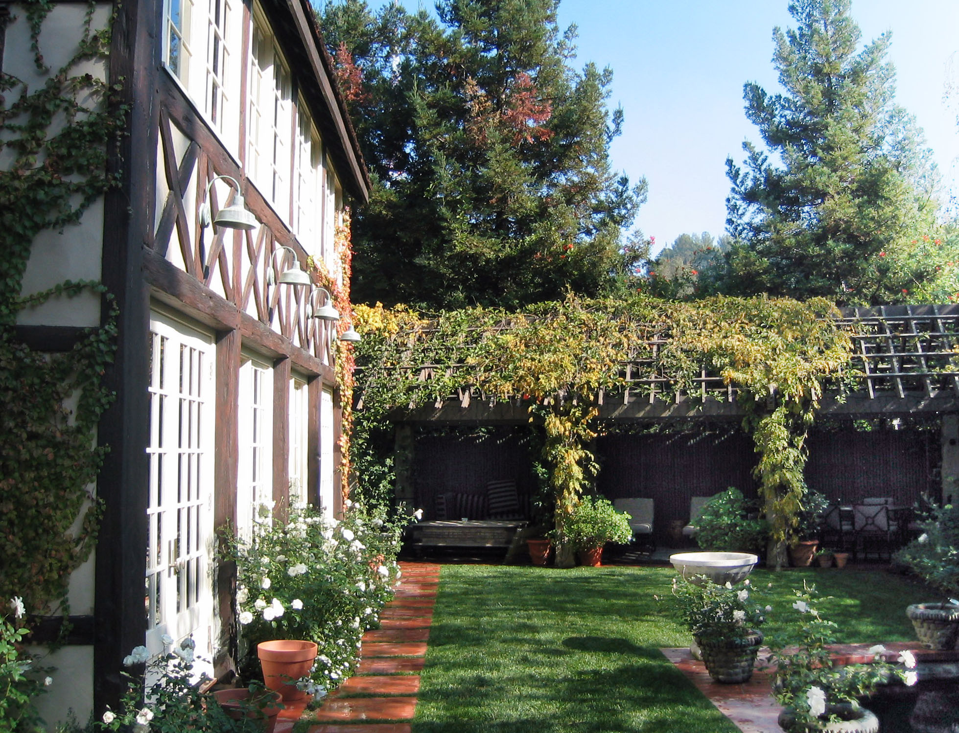beverly hills C house — photograph 1