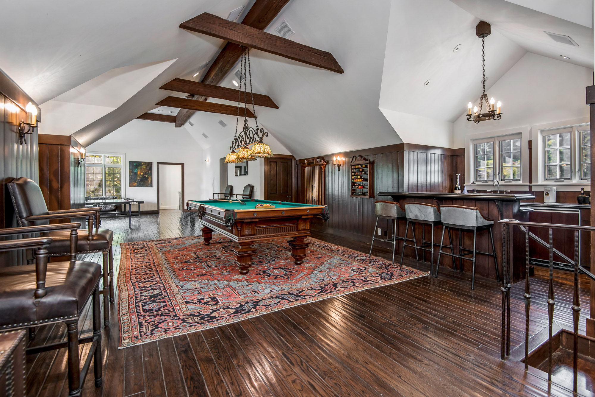 encino S house — photograph 9