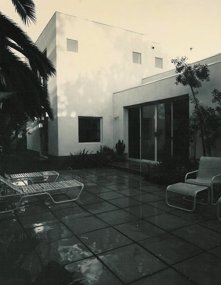 sherman oaks G2 house — photograph 3