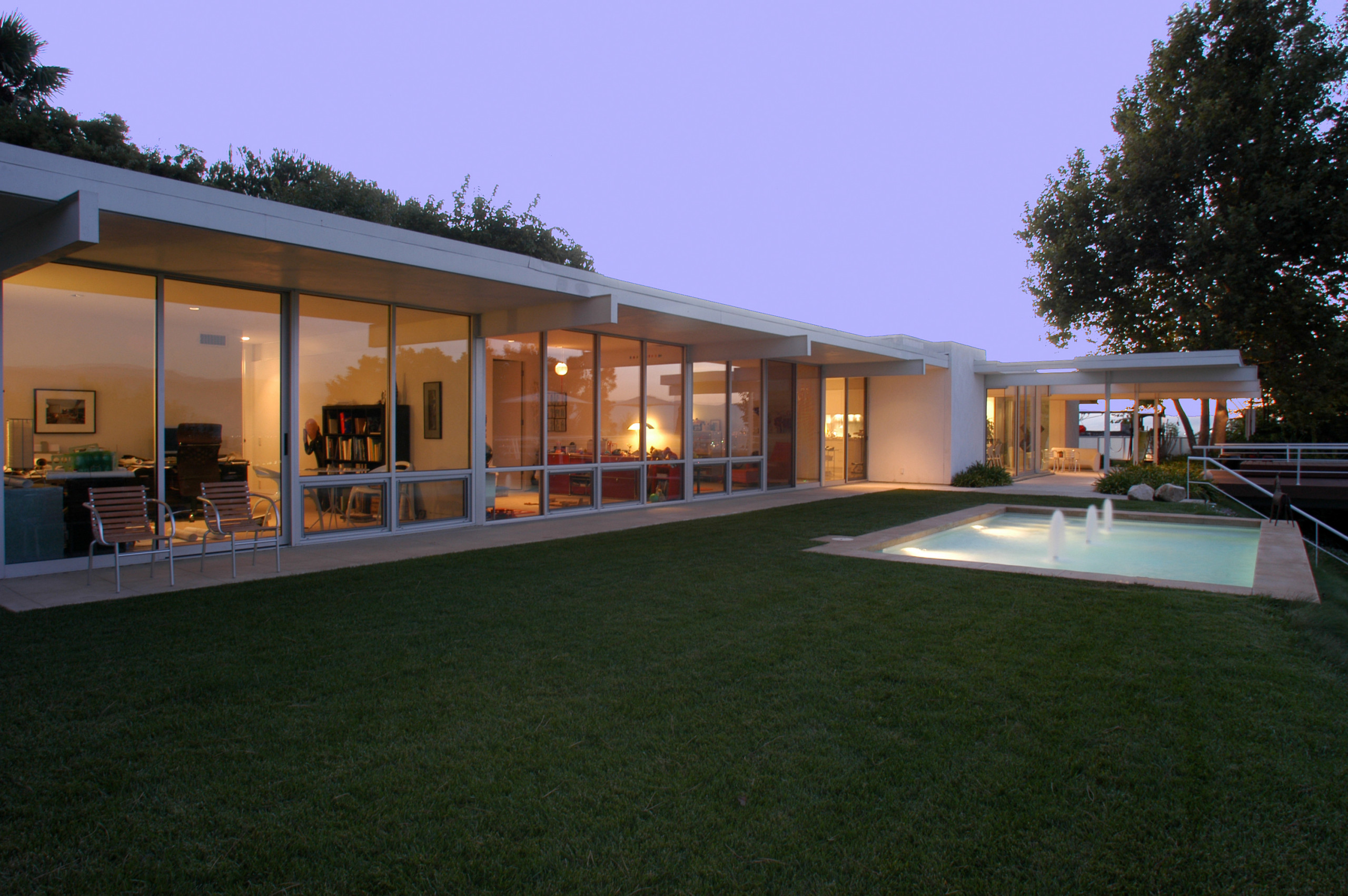 studio city G house — photograph 1