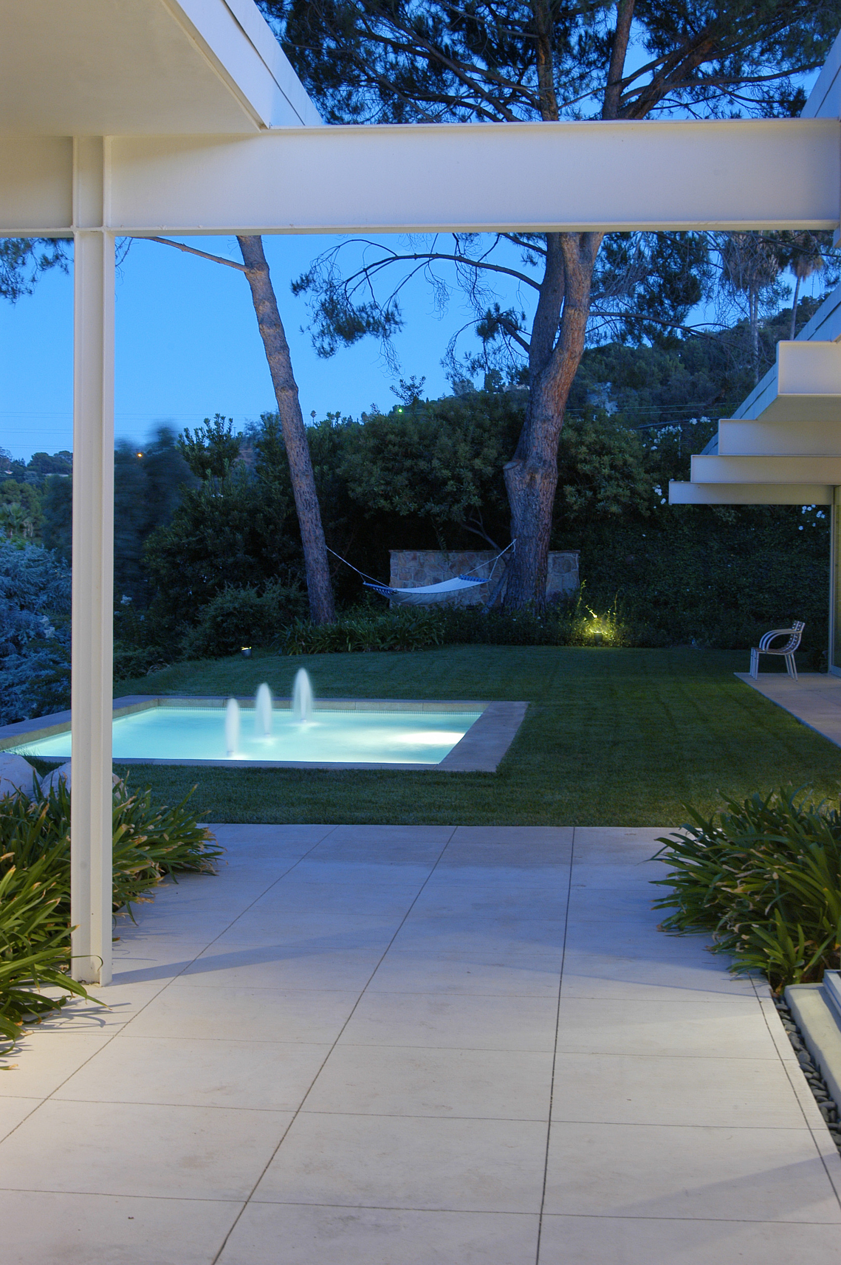 studio city G house — photograph 10